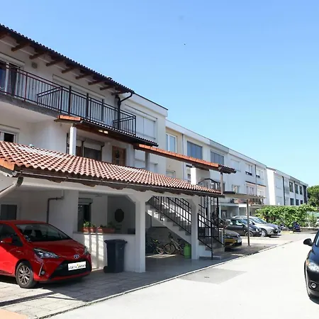 New ❷⓿❷❸ Reni Guest Guest house *
